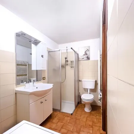 فيلة Spacious 4br With View